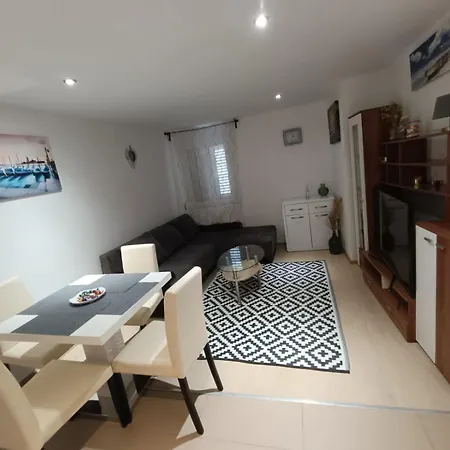 Zadar Beach Apartments דירה *