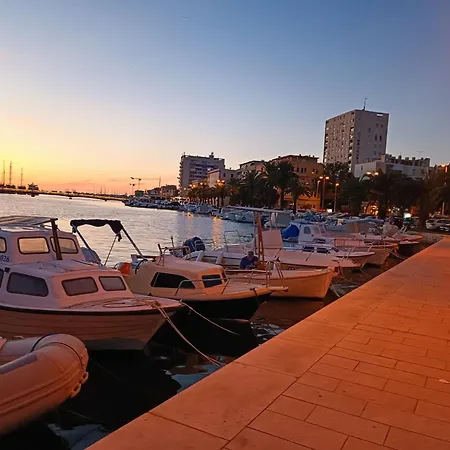 Zadar Beach Apartments זאדאר