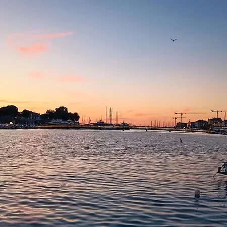 Zadar Beach Apartments דירה