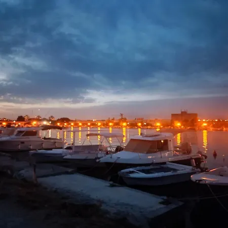 Zadar Beach Apartments זאדאר