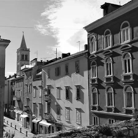 Zadar Beach Apartments * זאדאר